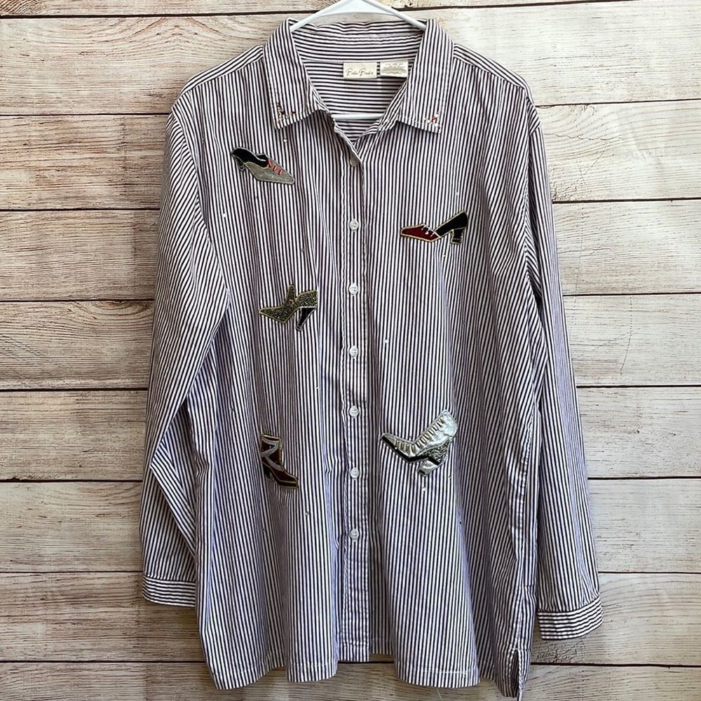 VINTAGE BOBBIE BROOKS BLOUSE WITH APPLIQUÉD SHOES‎